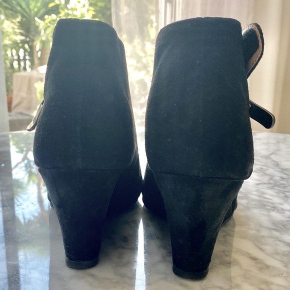 CL by CHINESE LAUNDRY Black Faux Suede Booties - Picture 6 of 10